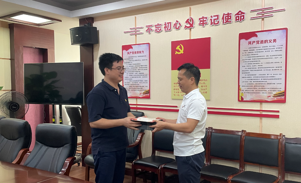 公司各党支部召开狠抓工作落实专题组织生活会